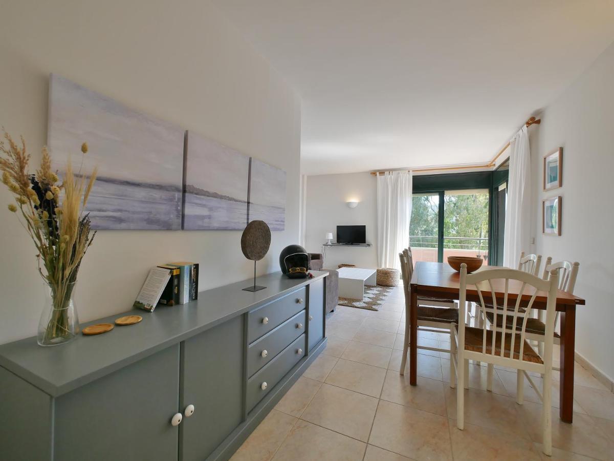 Apartamento Con Piscina En 雅弗郎其 外观 照片