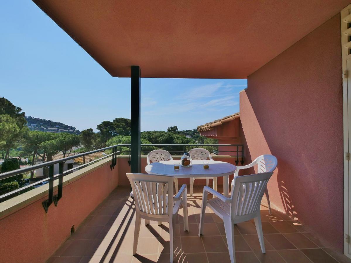 Apartamento Con Piscina En 雅弗郎其 外观 照片