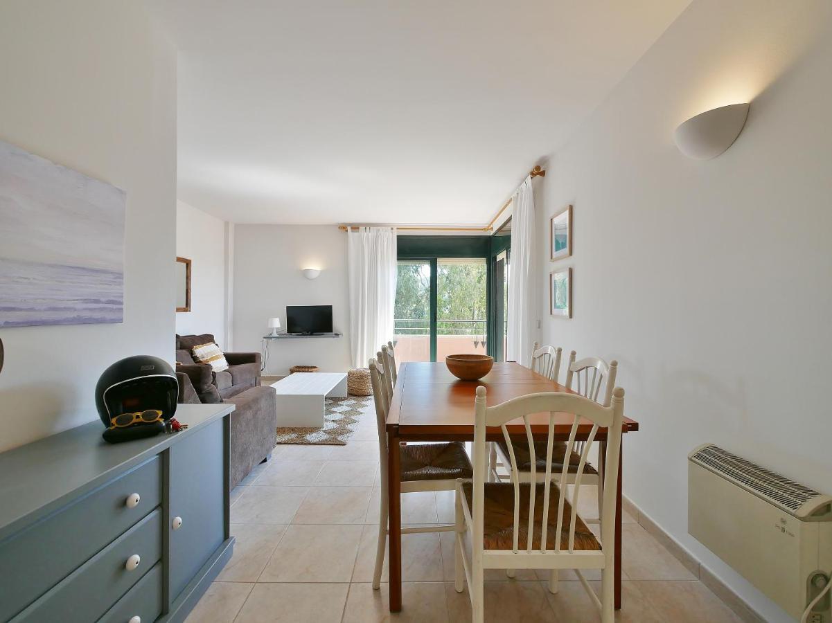 Apartamento Con Piscina En 雅弗郎其 外观 照片
