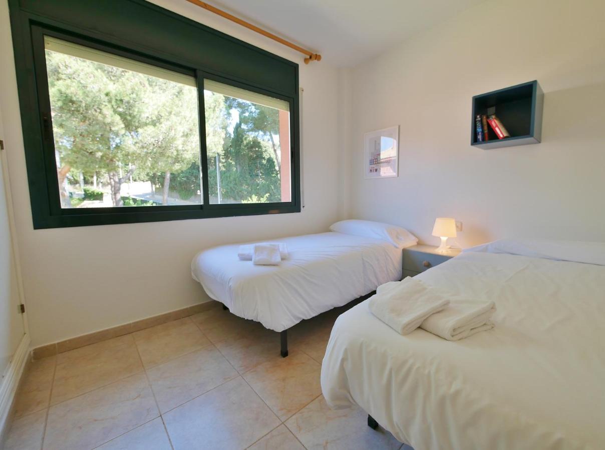 Apartamento Con Piscina En 雅弗郎其 外观 照片