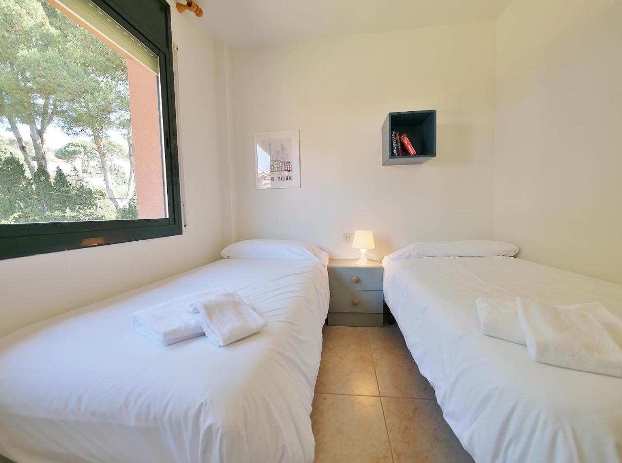 Apartamento Con Piscina En 雅弗郎其 外观 照片