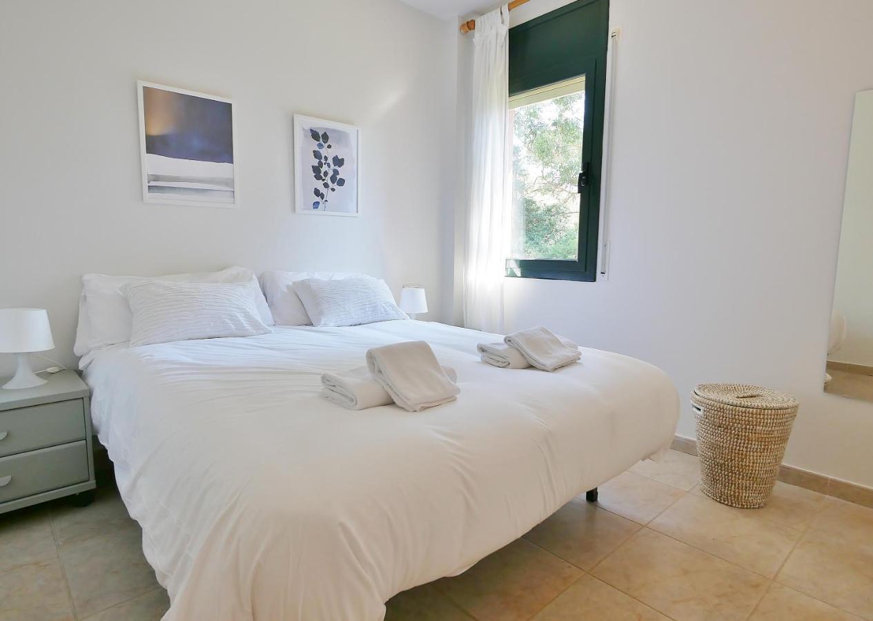 Apartamento Con Piscina En 雅弗郎其 外观 照片